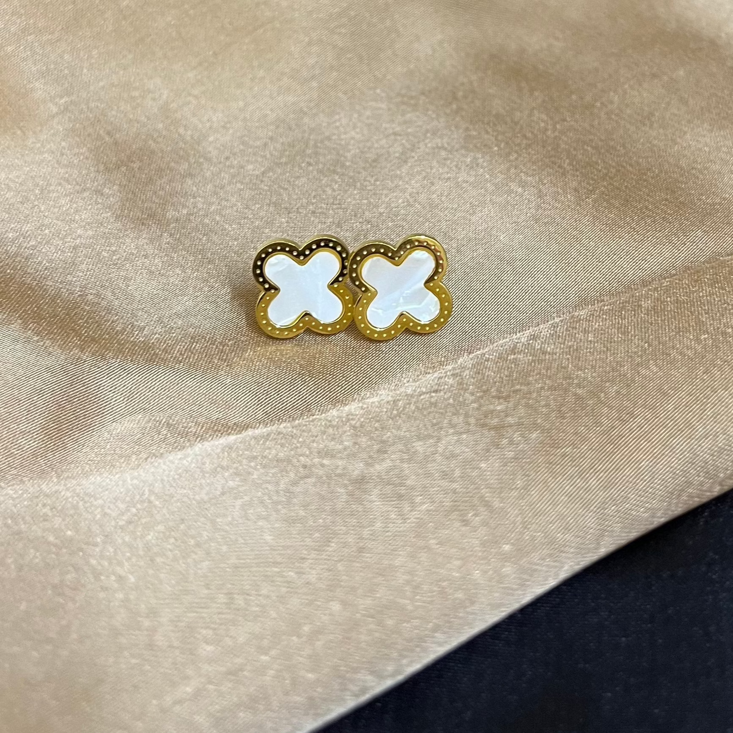 Clover Studs-18K Gold Plated